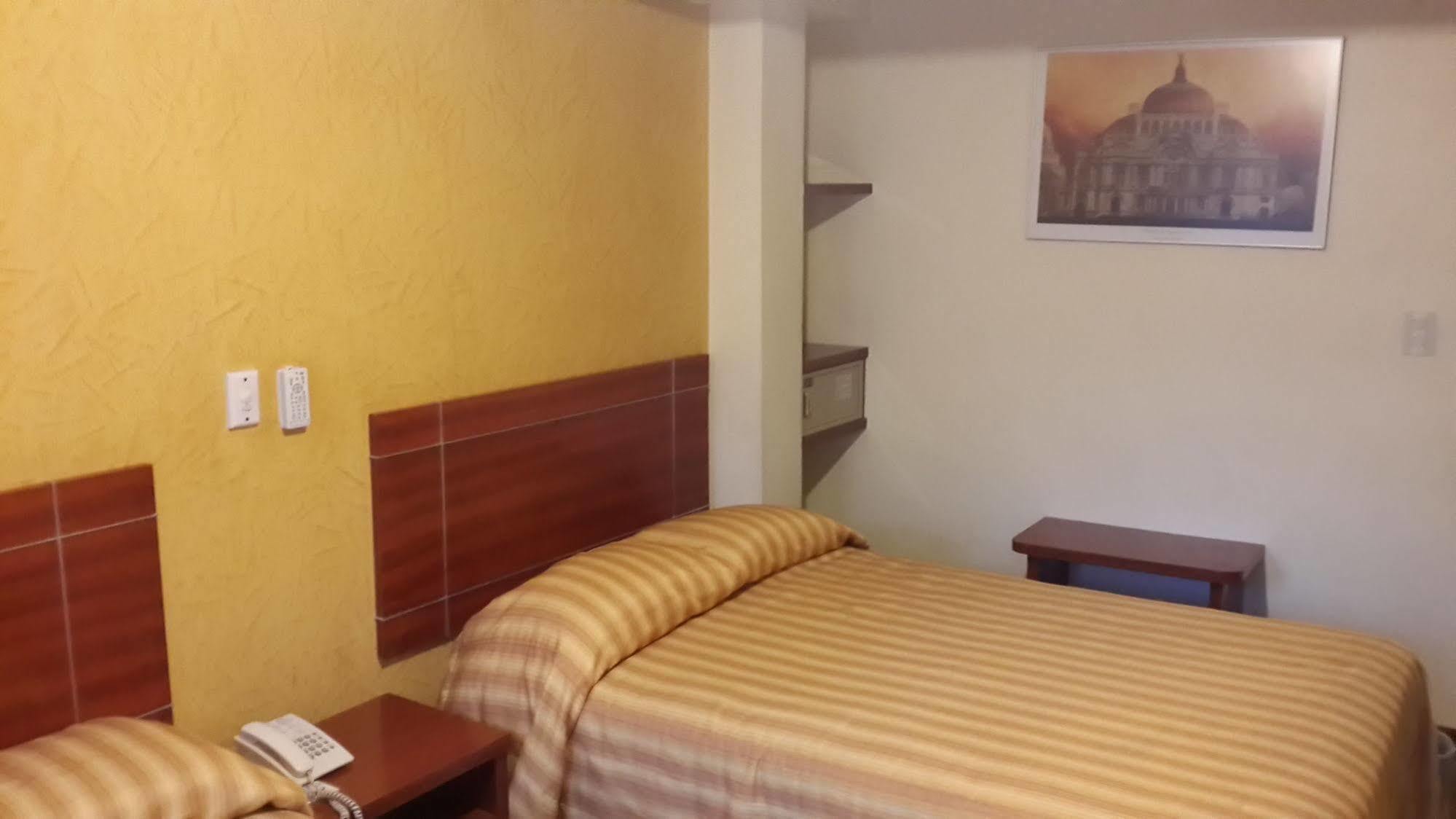 Hotel Roble Mexikóváros Kültér fotó
